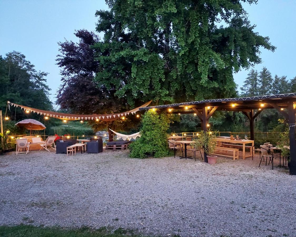 Moulin De Monpoisson Bed & Breakfast Le Puy Dış mekan fotoğraf