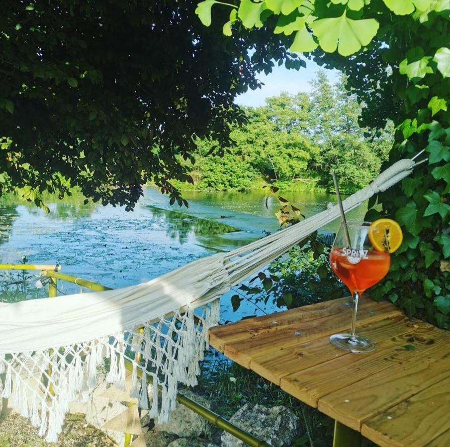 Moulin De Monpoisson Bed & Breakfast Le Puy Dış mekan fotoğraf
